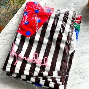NWT Henri Bendel Towel
